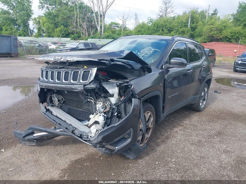2019 Jeep Compass, Front & Rear, IAAI, VIN 3C4NJDCB2KT673482 — photo 2