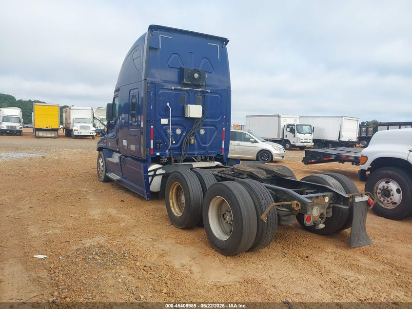 2016 FREIGHTLINER CASCADIA 125 auction photo 3