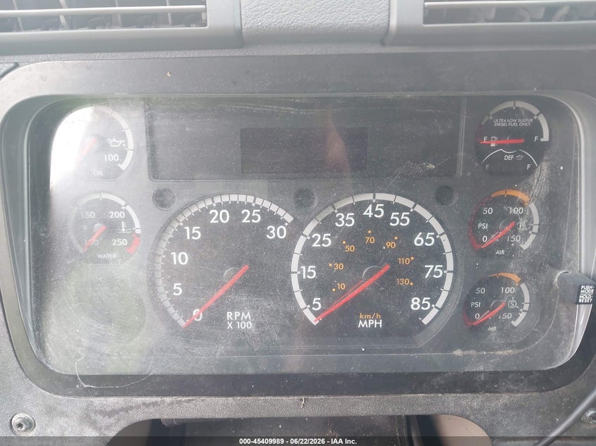 2016 FREIGHTLINER CASCADIA 125 auction photo 5