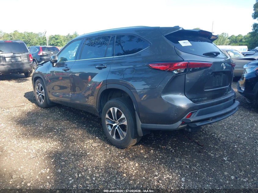 2021 TOYOTA HIGHLANDER auction photo 3