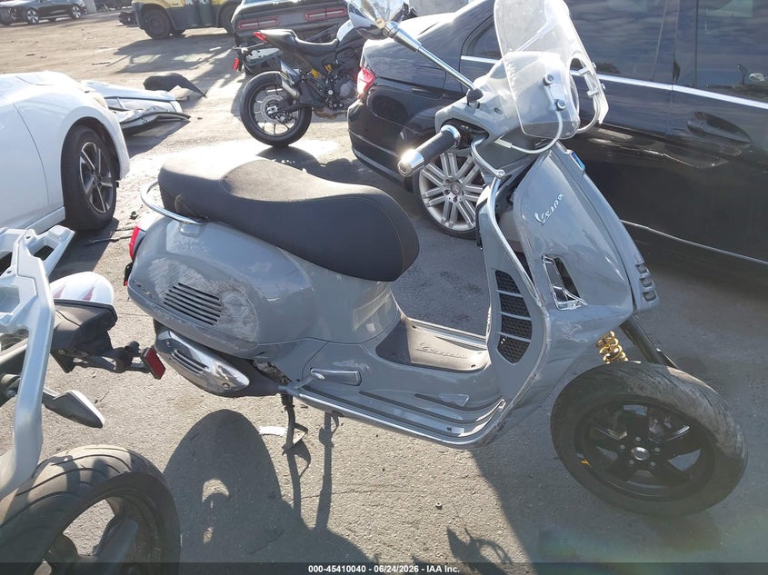 2020 Vespa Gts 300 Super VIN: ZAPMA39M9L5200676 Lot: 45410040
