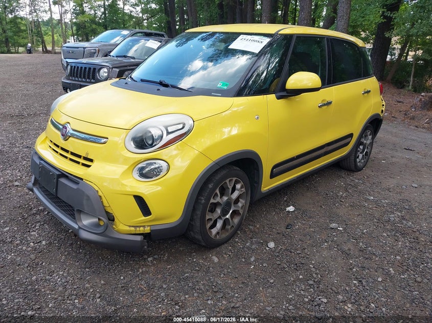 FIAT 500L 2015 VIN ZFBCFADH2FZ031050