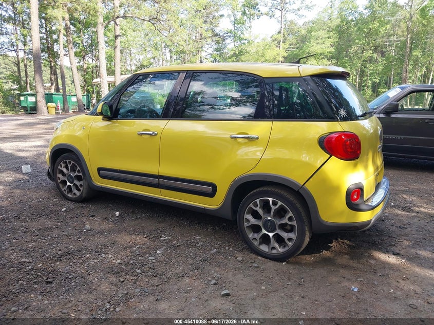 FIAT 500L 2015 VIN ZFBCFADH2FZ031050