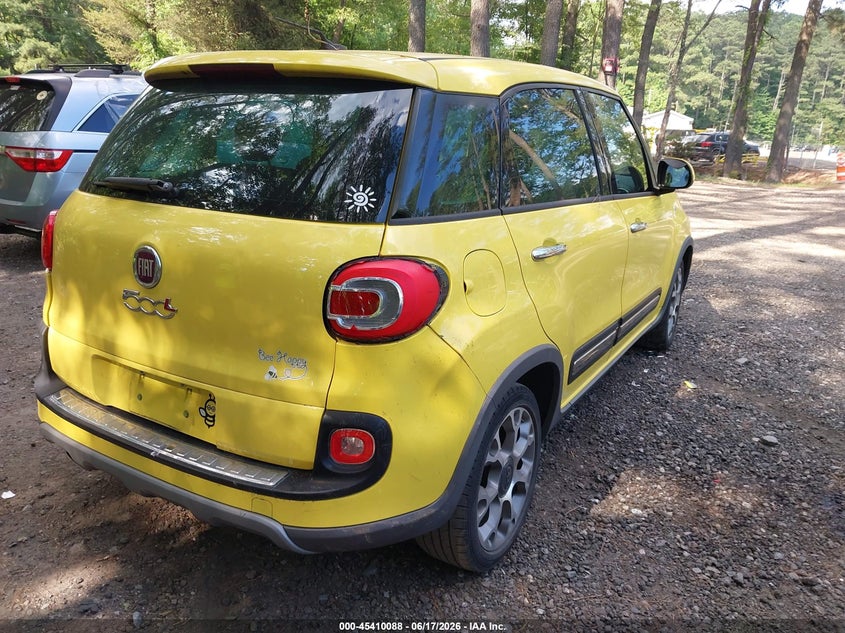 2015 FIAT 500L auction photo 4