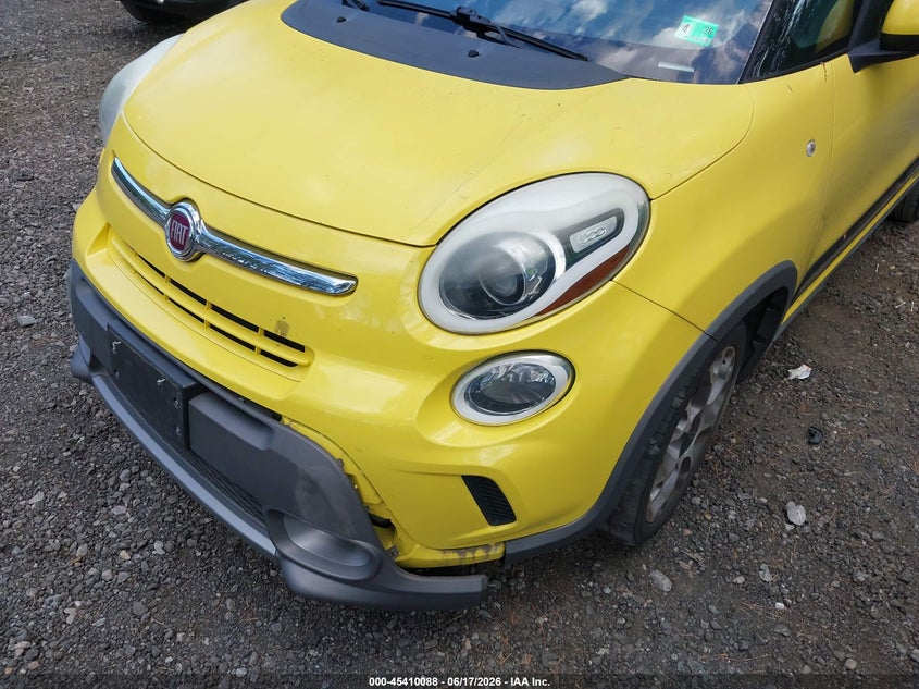 2015 FIAT 500L auction photo 6