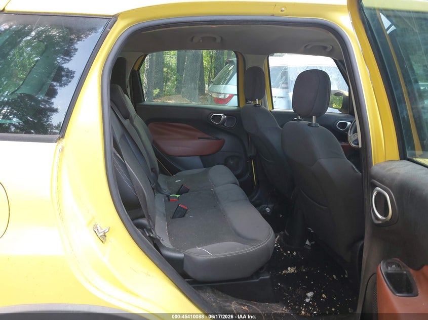 2015 FIAT 500L auction photo 8