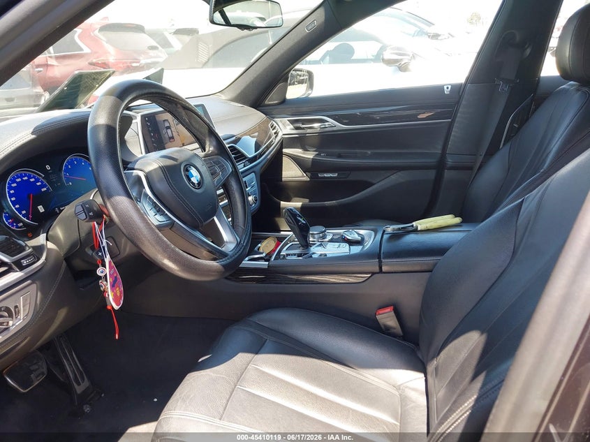 VIN WBA7E2C56JG743027 2018 BMW 740I