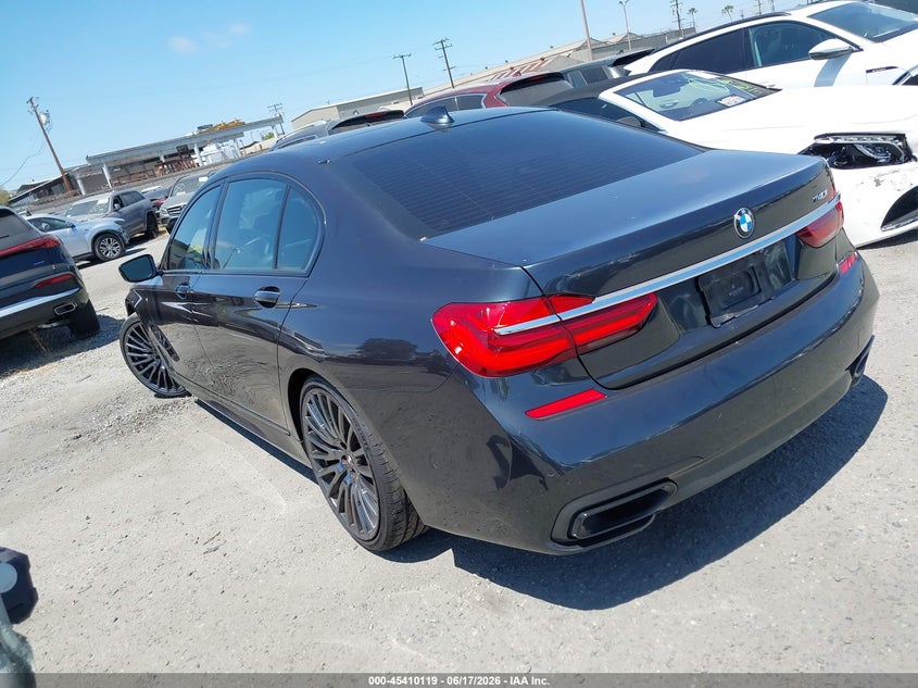 VIN WBA7E2C56JG743027 2018 BMW 740I