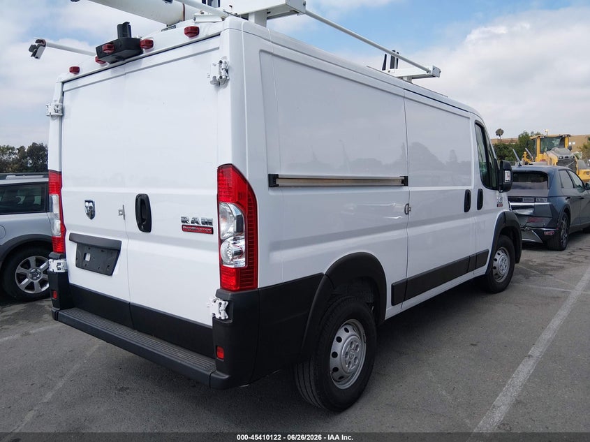 Vin: 3c6trvag1le124065, lot: 45908144, ram promaster 1500 low roof 136 wb 20204