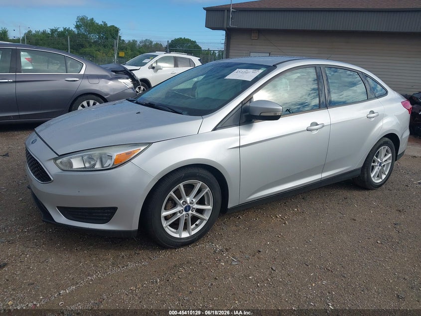 Vin: 1fadp3f28fl254575, lot: 45908151, ford focus se 20152