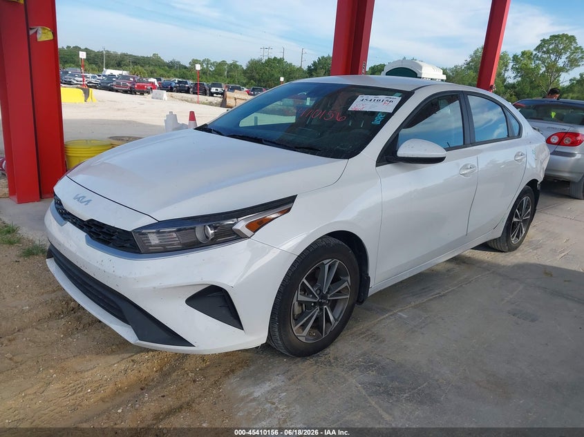 2024 KIA FORTE auction photo 2