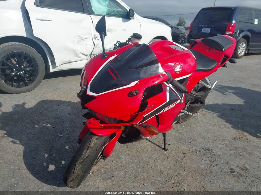 2017 HONDA CBR600 auction photo 2