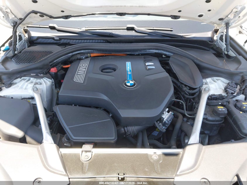 VIN: WBAJA9C58KB399158 2019 BMW 530E IPERFORMANCE