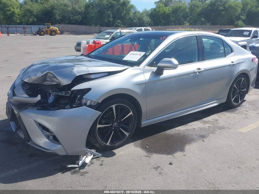 2019 TOYOTA CAMRY auction photo 2