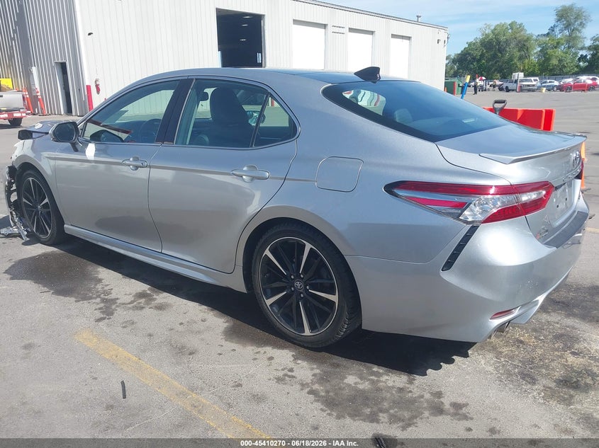 2019 TOYOTA CAMRY auction photo 3