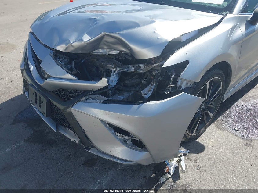 2019 TOYOTA CAMRY auction photo 6