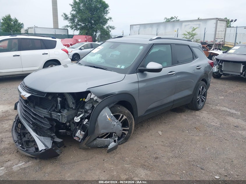 2024 CHEVROLET TRAILBLAZER auction photo 2