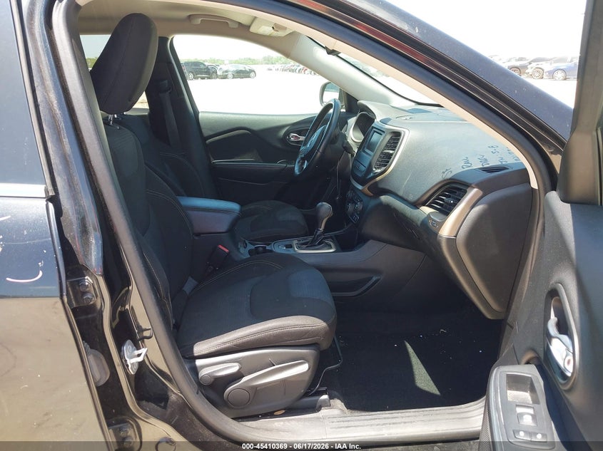 2015 JEEP CHEROKEE auction photo 5