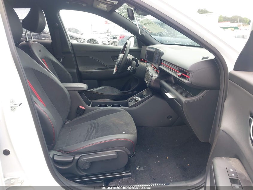 2025 HYUNDAI KONA auction photo 5