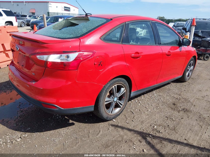 Vin: 1fahp3f23cl236577, lot: 45908461, ford focus se 20124