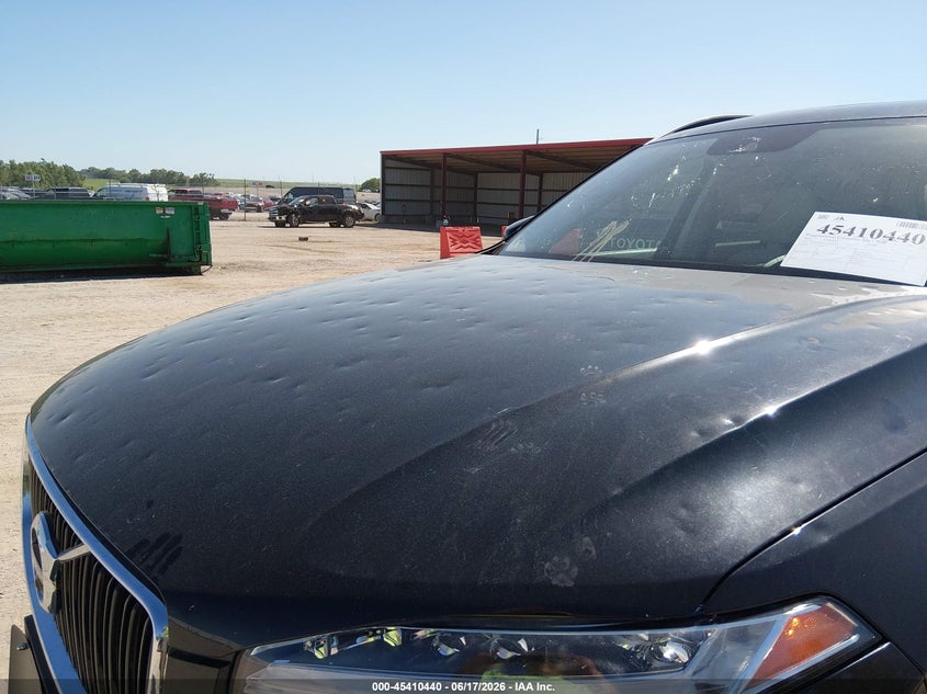 2016 VOLVO XC90 auction photo 6