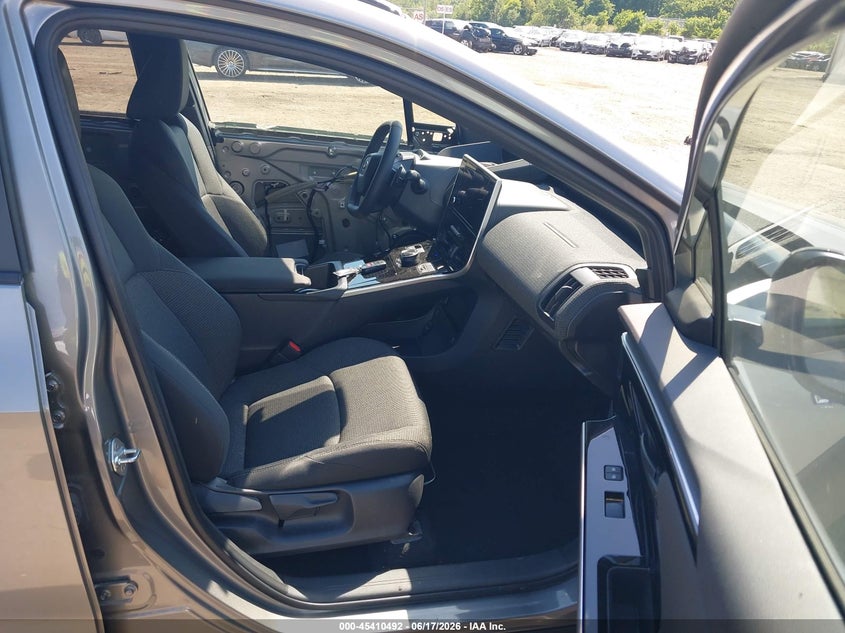 2024 SUBARU SOLTERRA auction photo 5