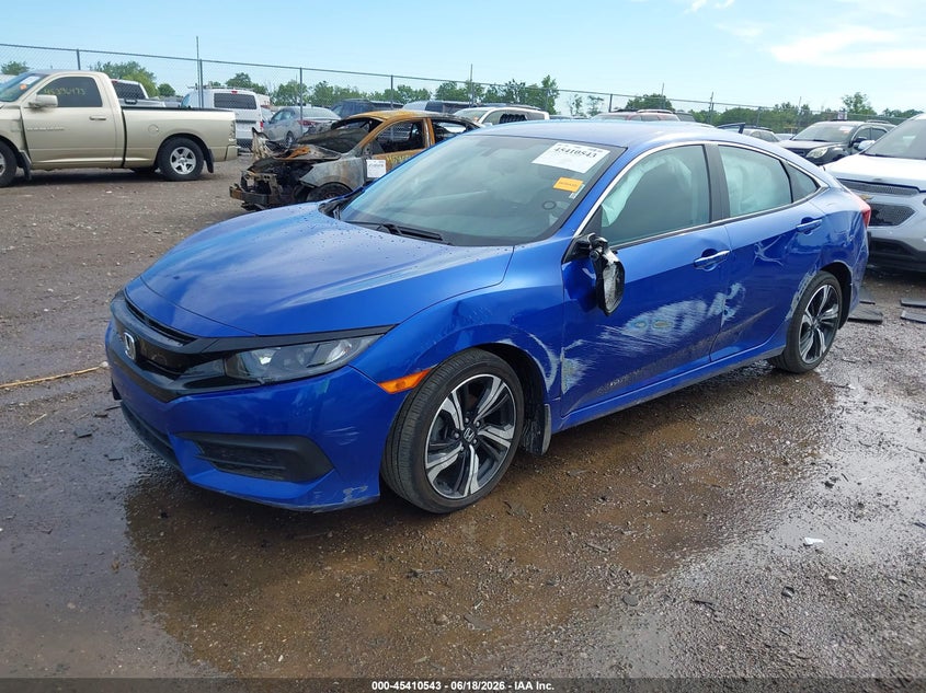 2016 Honda Civic, Front & Rear, IAAI, VIN 19XFC2F51GE085769 — photo 2
