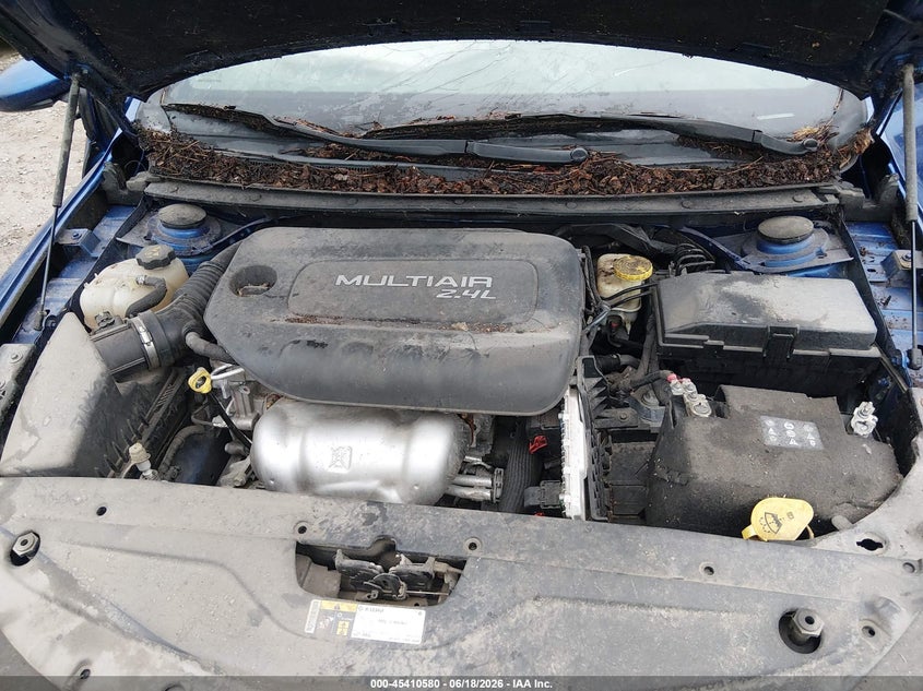 2016 CHRYSLER 200 auction photo 8