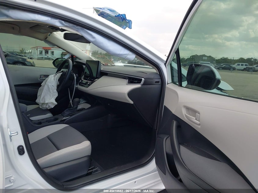 2026 TOYOTA COROLLA auction photo 5