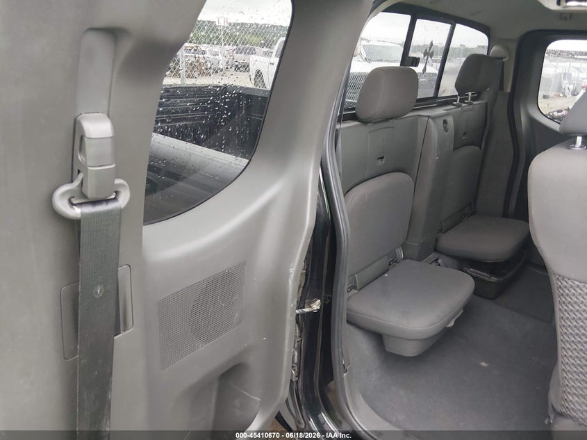 2019 NISSAN FRONTIER auction photo 8