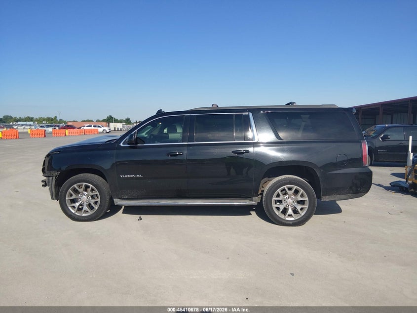 GMC YUKON XL 1500 - zdjęcie 15