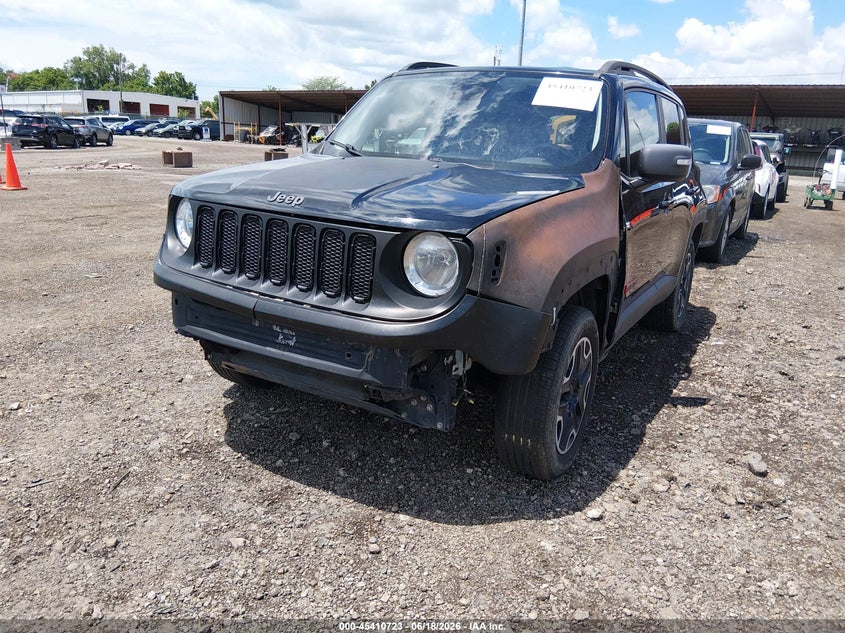 2017 JEEP RENEGADE auction photo 6