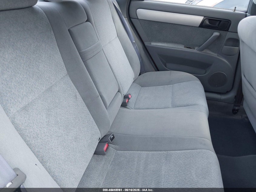 2004 SUZUKI FORENZA auction photo 8