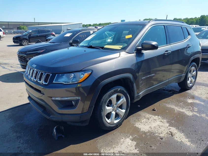 2018 Jeep Compass Latitude 4x4 3C4NJDBB6JT408726 photo 1