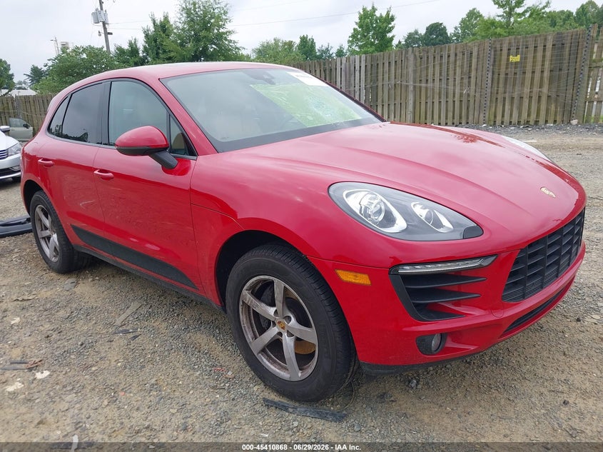 PORSCHE MACAN