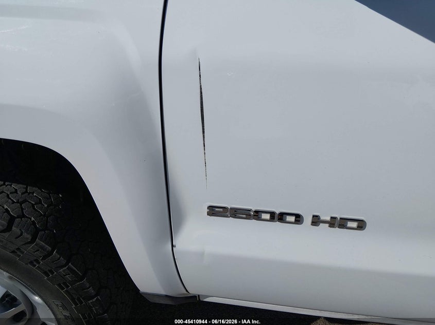 2018 Chevrolet Silverado 2500Hd Work Truck VIN: 1GC1KUEG0JF257881 Lot: 45410944
