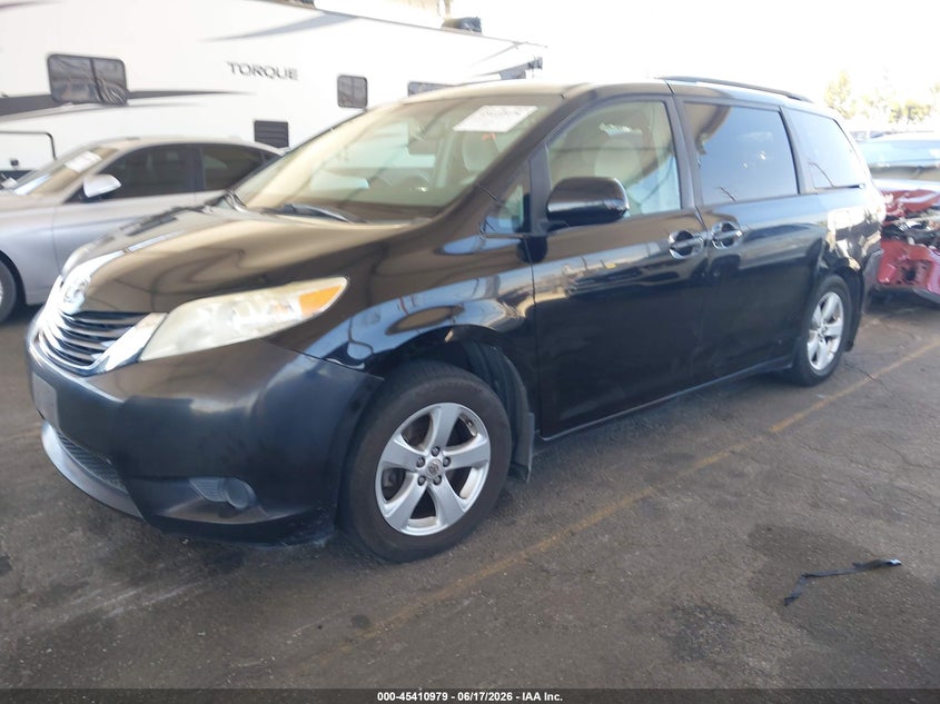 2014 TOYOTA SIENNA VIN 5TDKK3DC5ES451180 nuotrauka 2