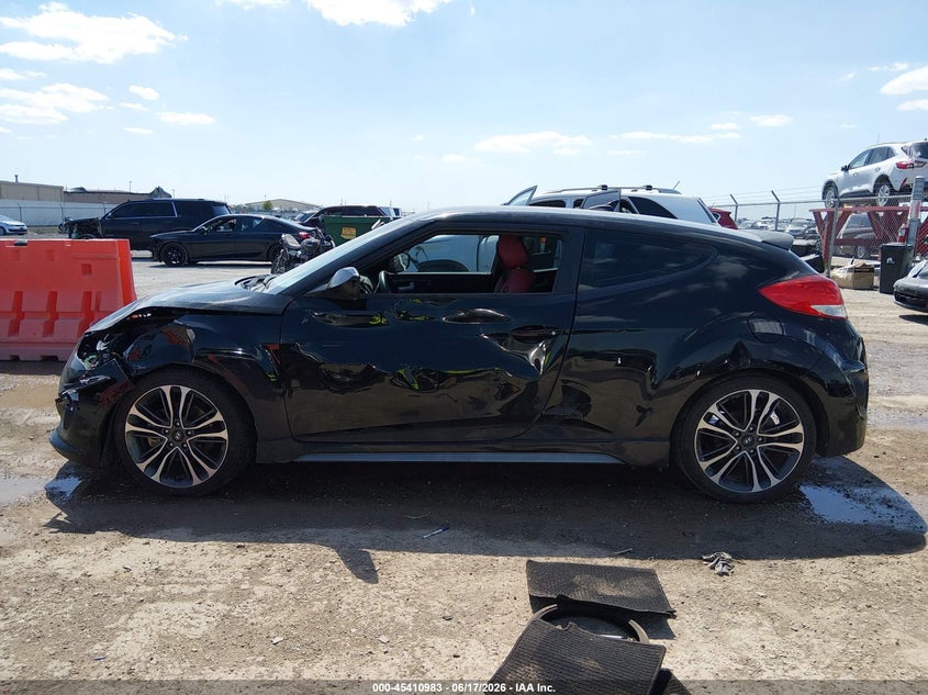 2016 Hyundai Veloster Turbo R-Spec VIN: KMHTC6AE9GU252717 Lot: 45410983