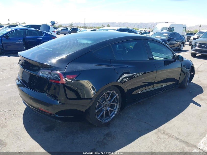 2021 TESLA MODEL 3 auction photo 4
