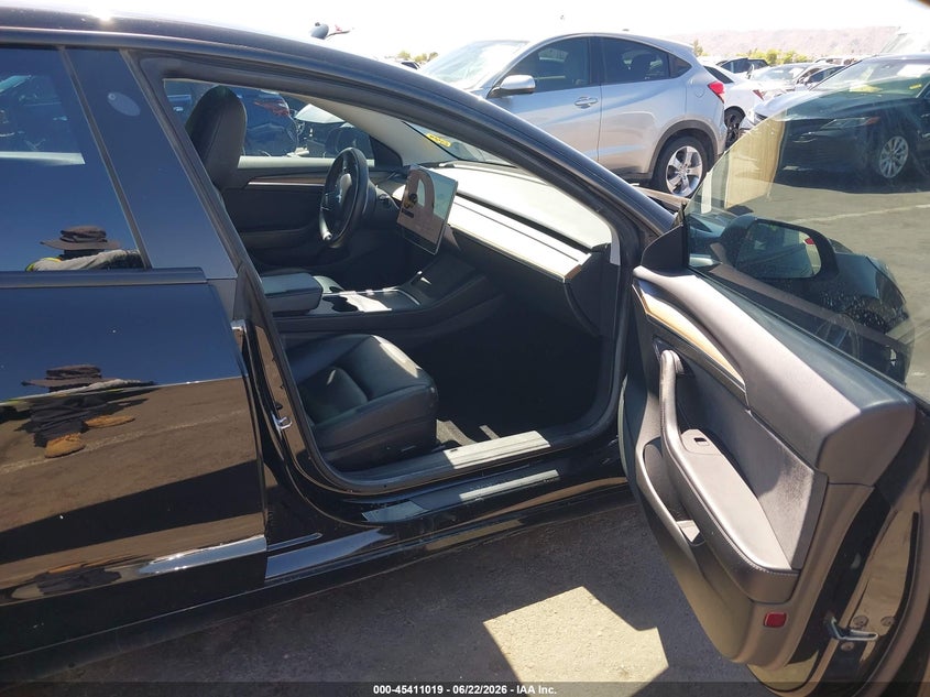 2021 TESLA MODEL 3 auction photo 5