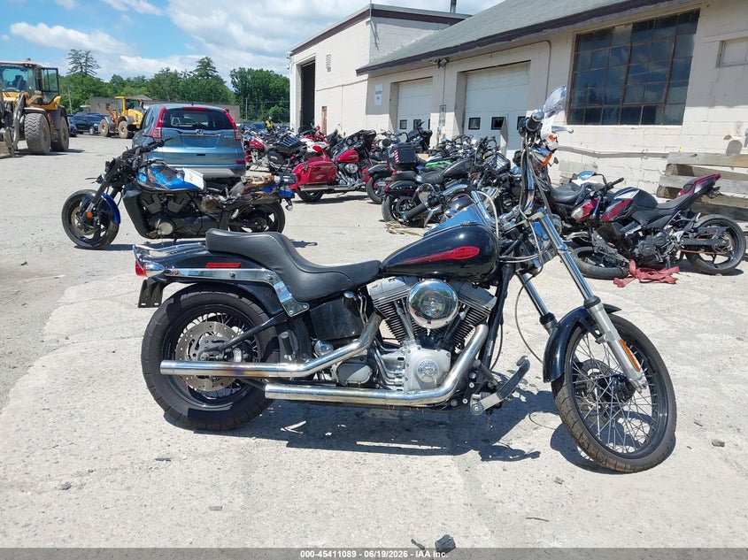 HARLEY-DAVIDSON FXSTI 2005