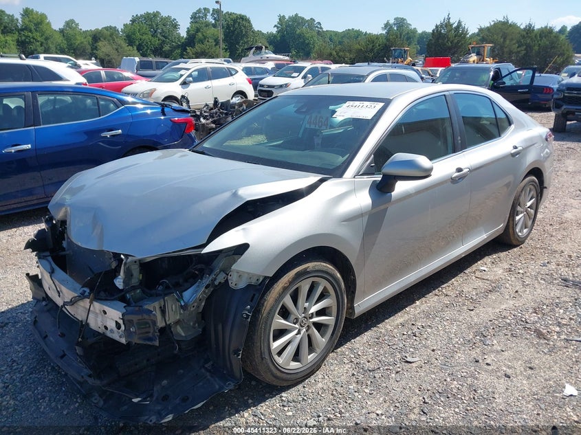 2021 TOYOTA CAMRY auction photo 2