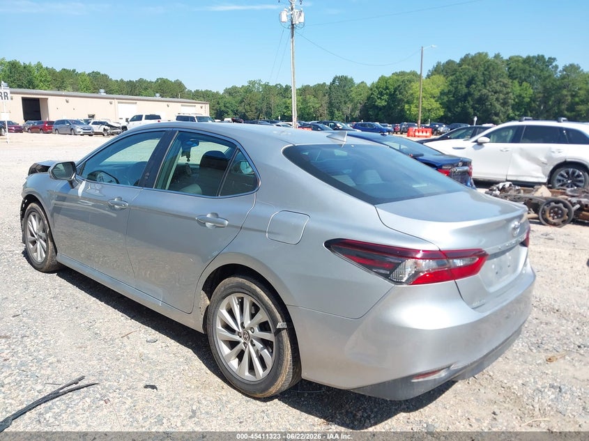 2021 TOYOTA CAMRY auction photo 3