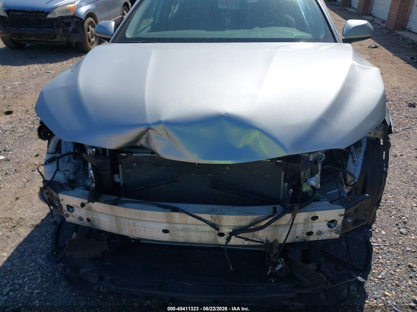 2021 TOYOTA CAMRY auction photo 6