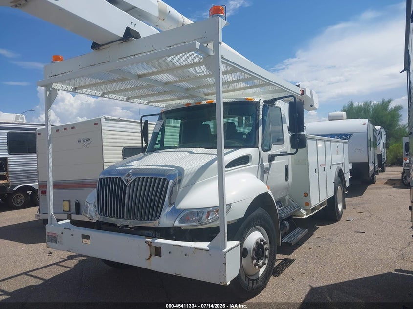 2006 INTERNATIONAL 4000 auction photo 2