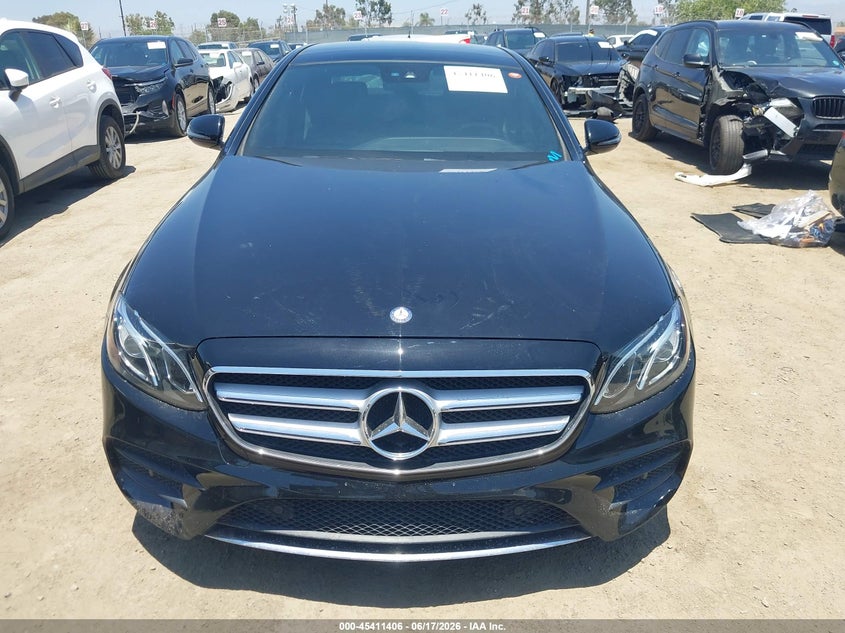AtlanticExpress - Mercedes-Benz E-Class
