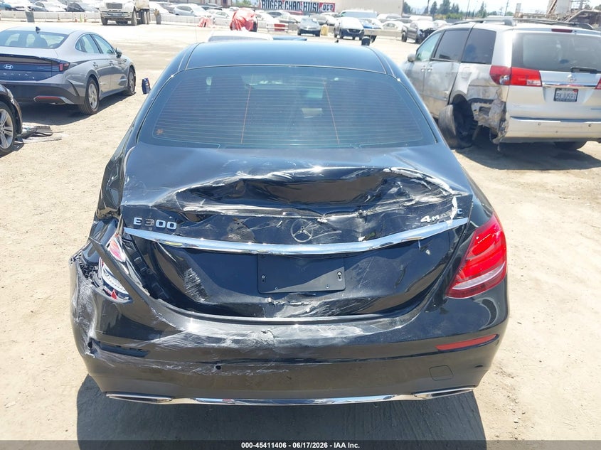 AtlanticExpress - Mercedes-Benz E-Class