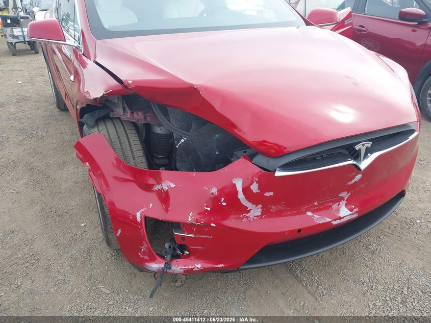 2017 Tesla Model X 100D/75D/90D VIN: 5YJXCBE21HF050270 Lot: 45411412