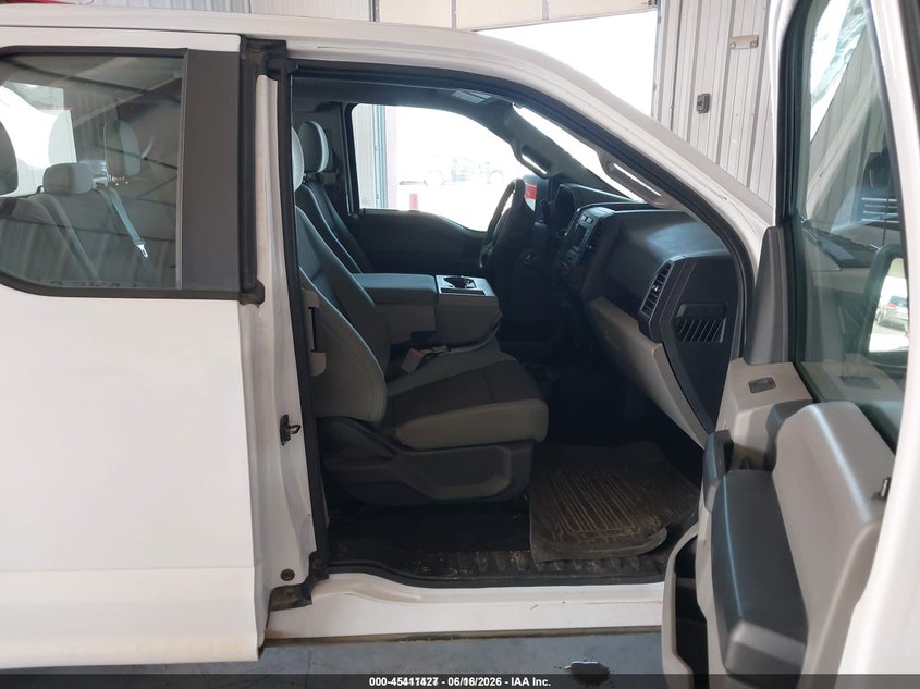 2017 FORD F-150 auction photo 5