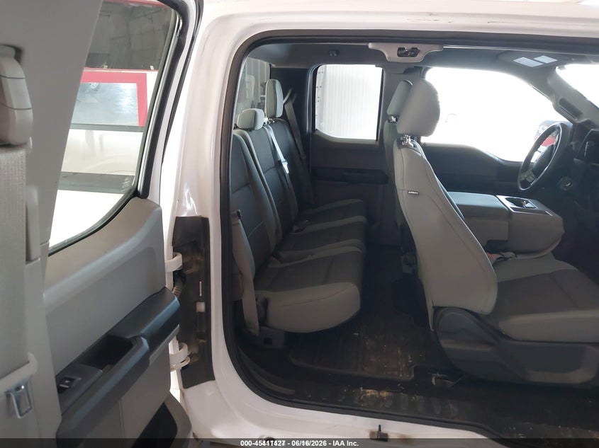 2017 FORD F-150 auction photo 8